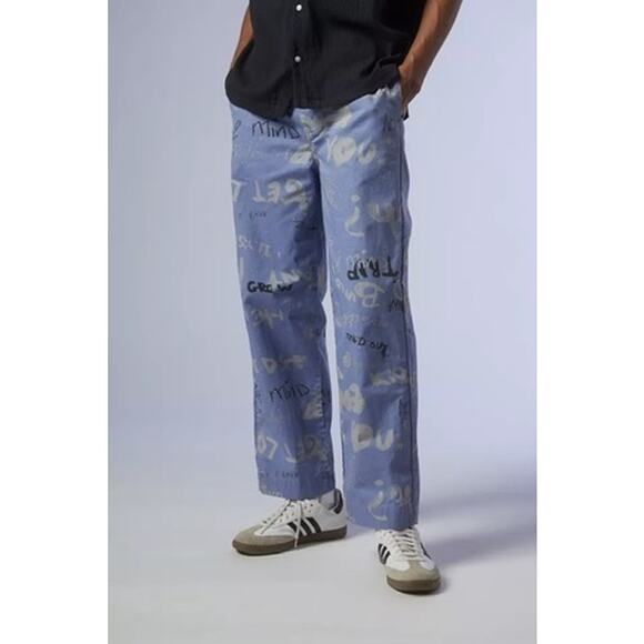 Urban‎ Outfitters Men's Graffiti Print Chino Pants Size S Multicolor - Picture 1 of 7